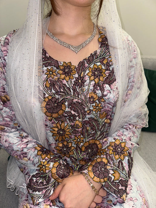 Brown Indonesian silk mkhawar