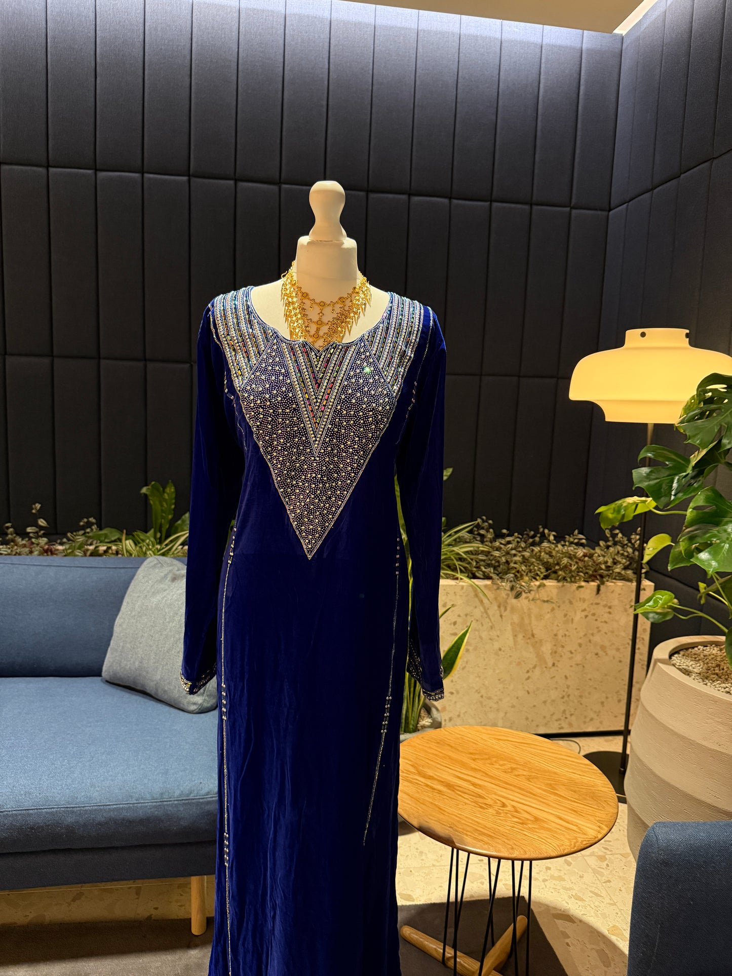 Light blue velvet mkhawar