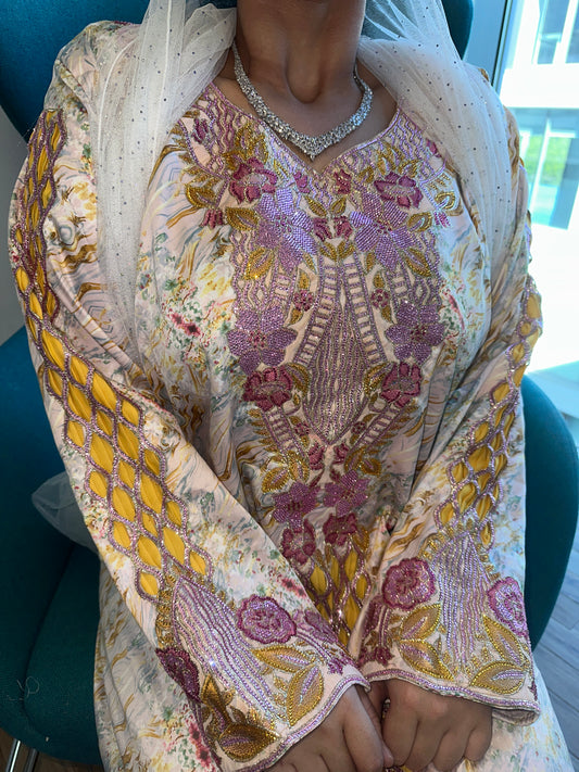 Pink mkhawar
