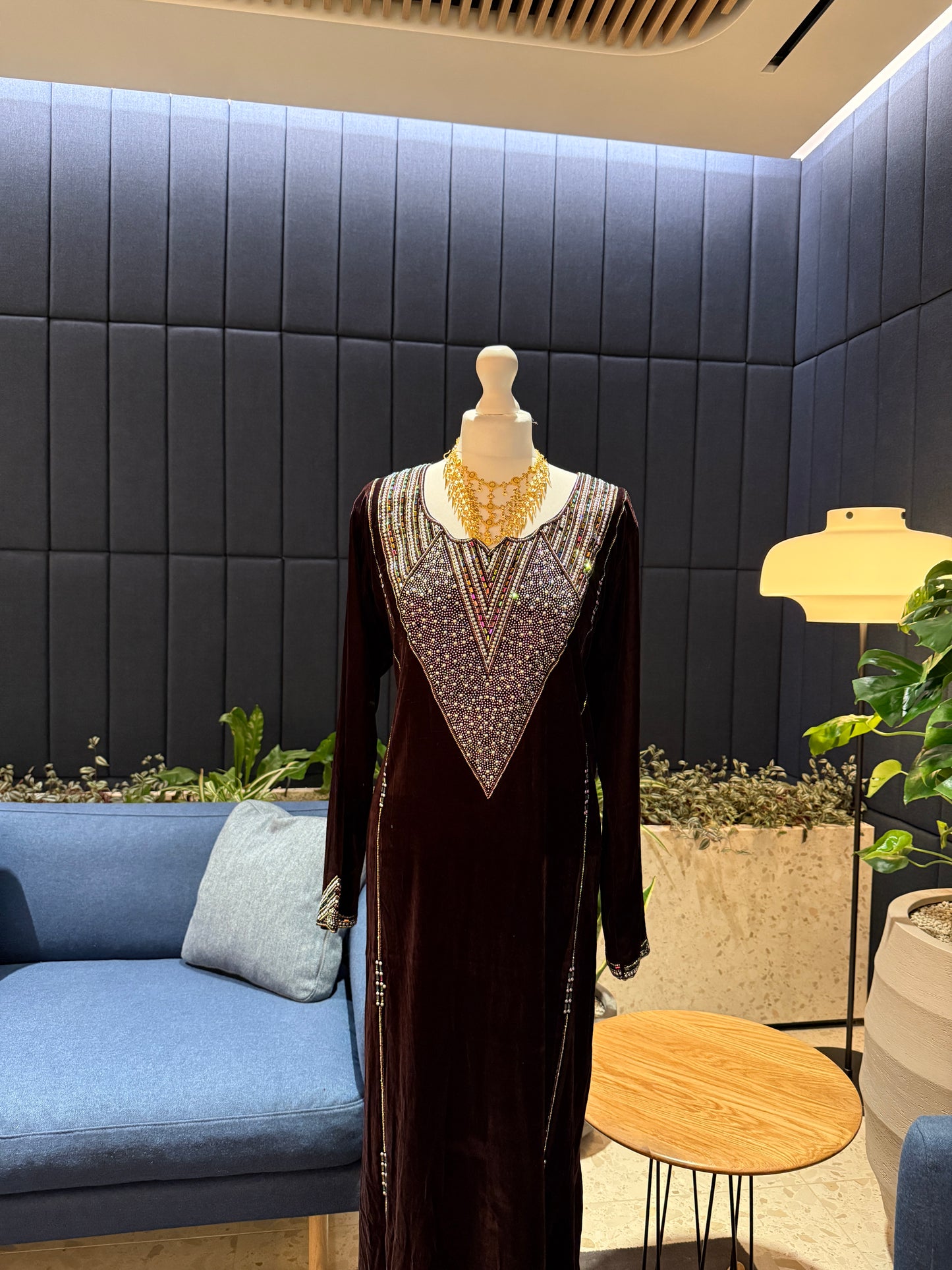 Brown velvet mkhawar