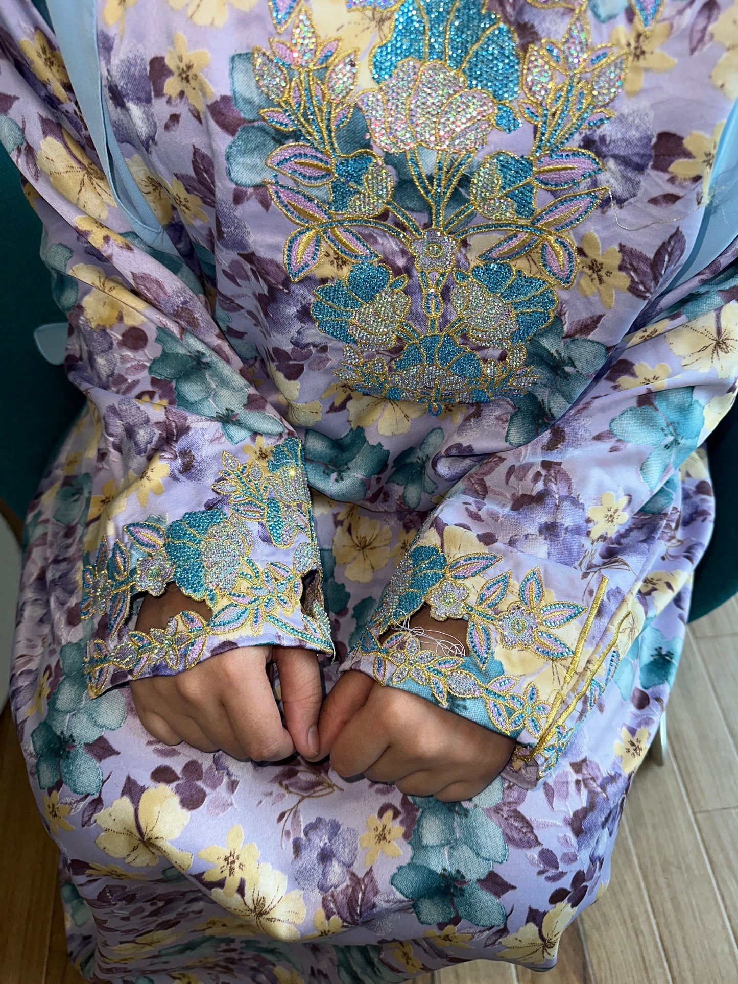 Purple and blue mkhawar with matching Shiela