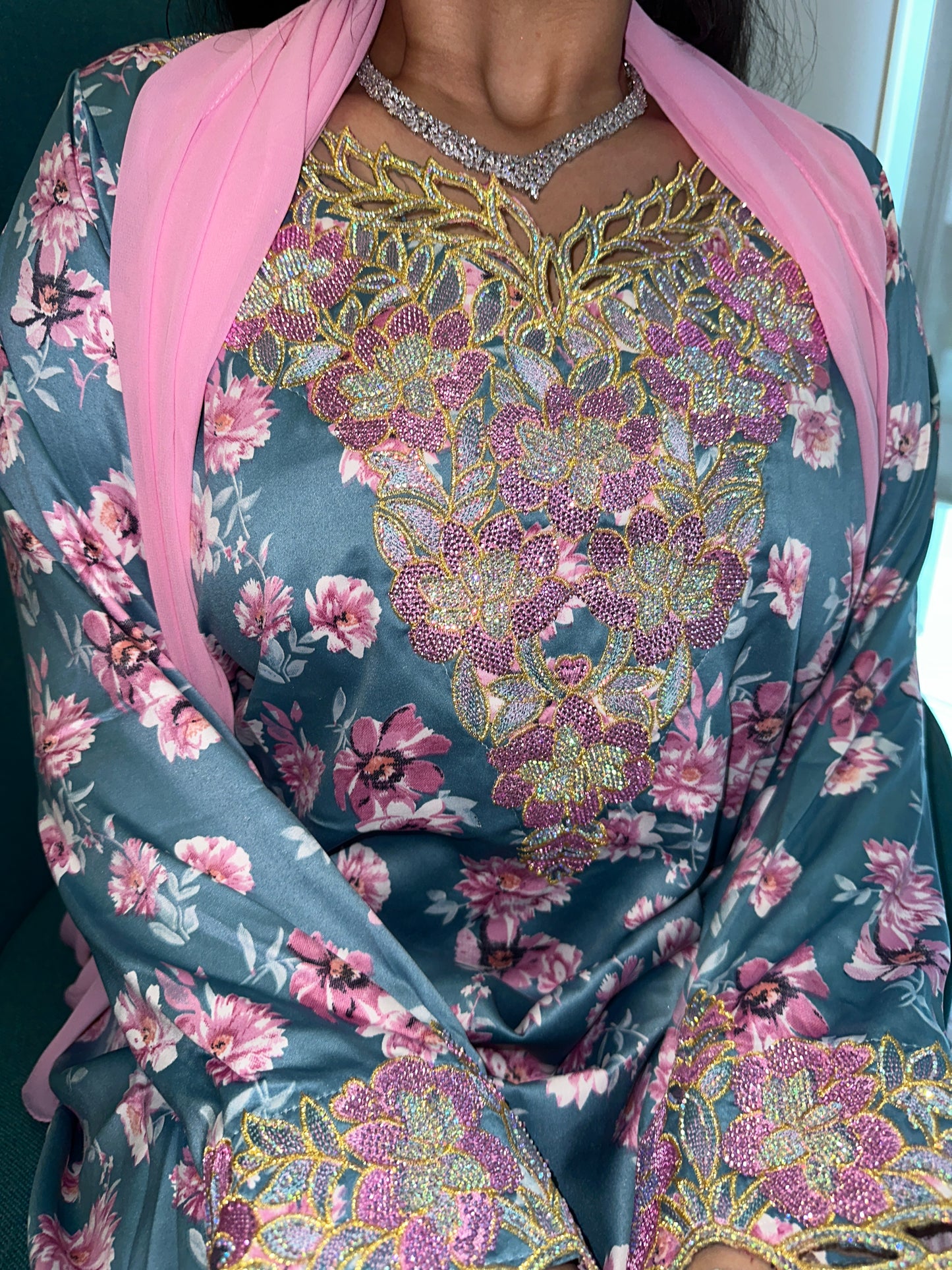 Turquoise and pink mkhawar with matching Shiela