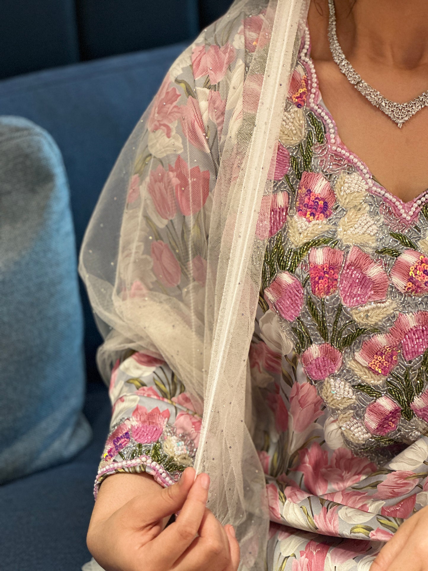 Creamy chiffon Sheila