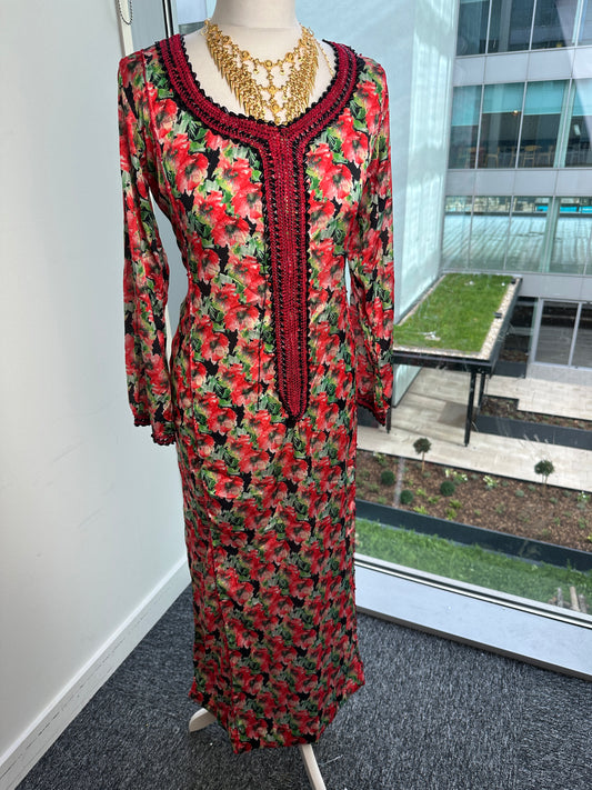 Red and black silk Mukhawar