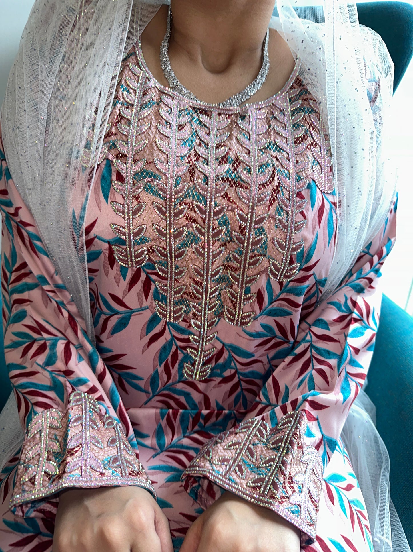 Pink mkhawar