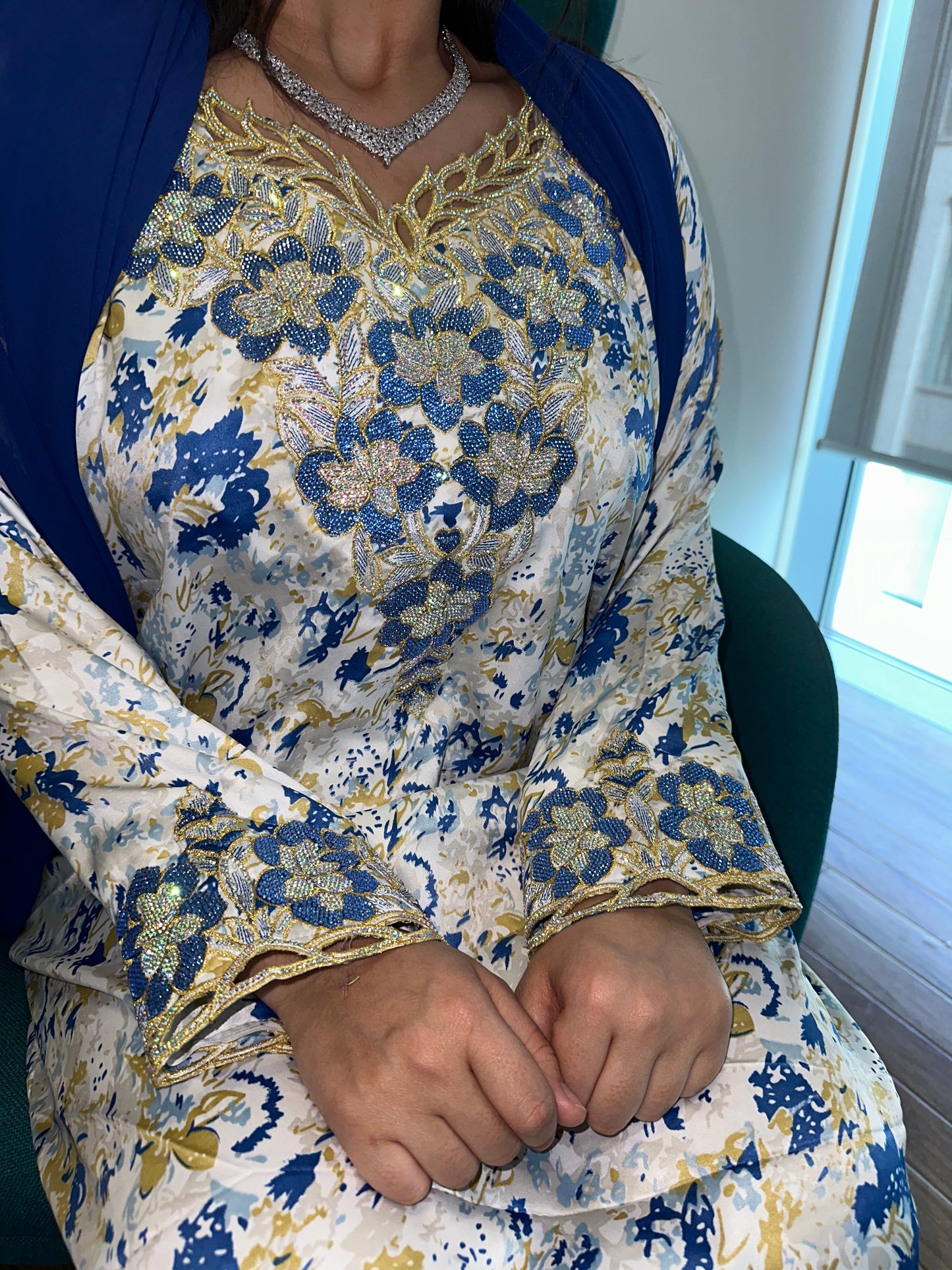 Blue mkhawar with matching Shiela
