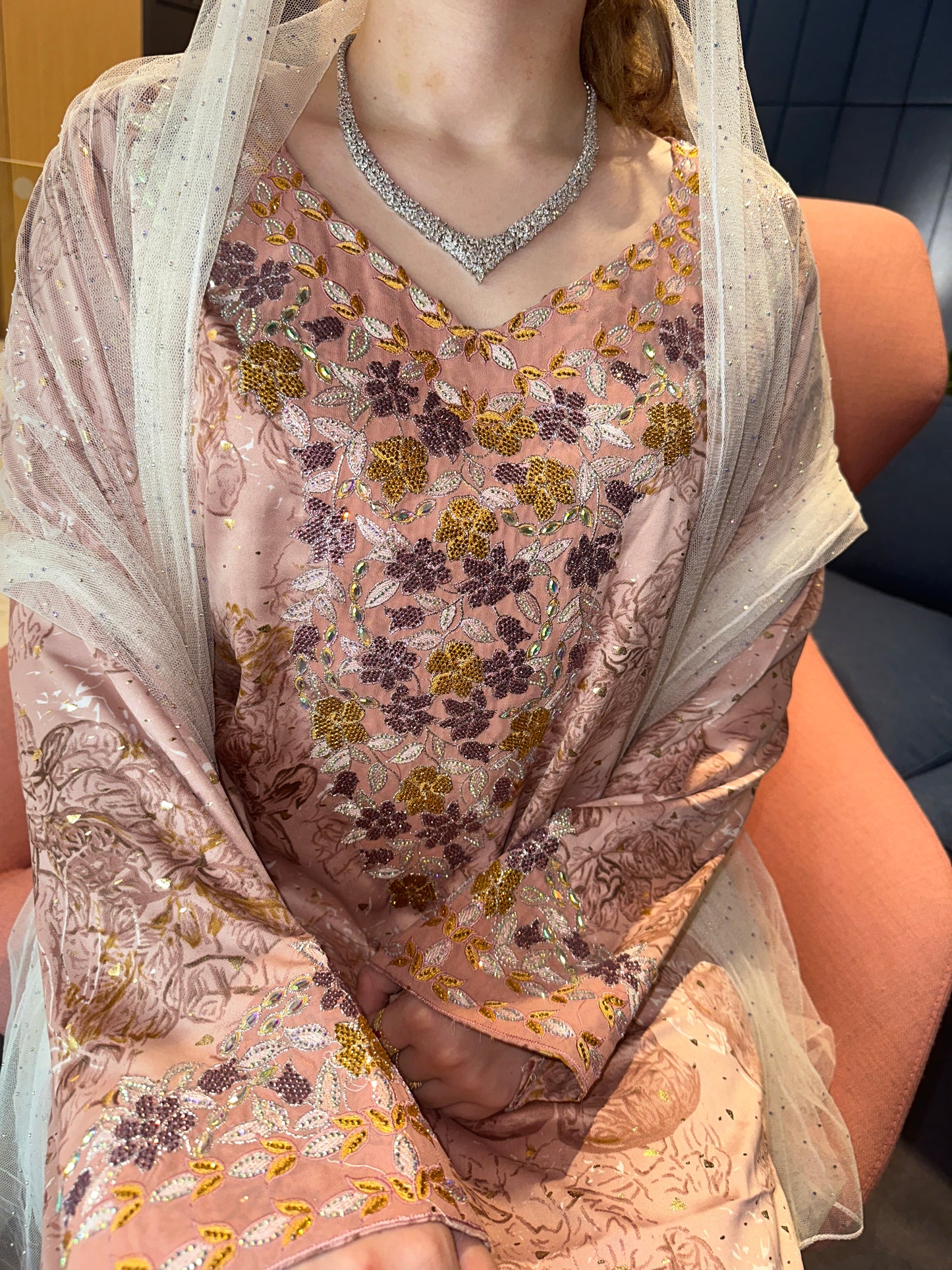 Pink enzeray mkhwar with chiffon Sheila