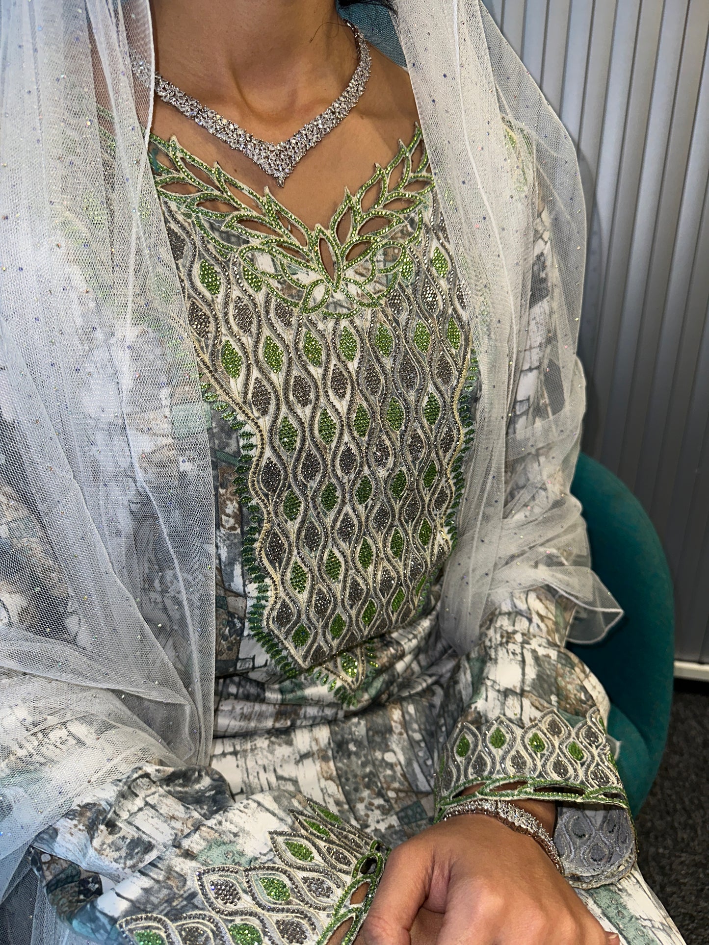 Green and grey mkhawar