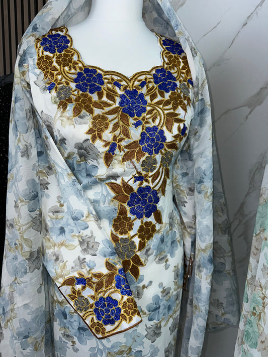 Blue mkhawar with matching Sheila and Arabic sleeves