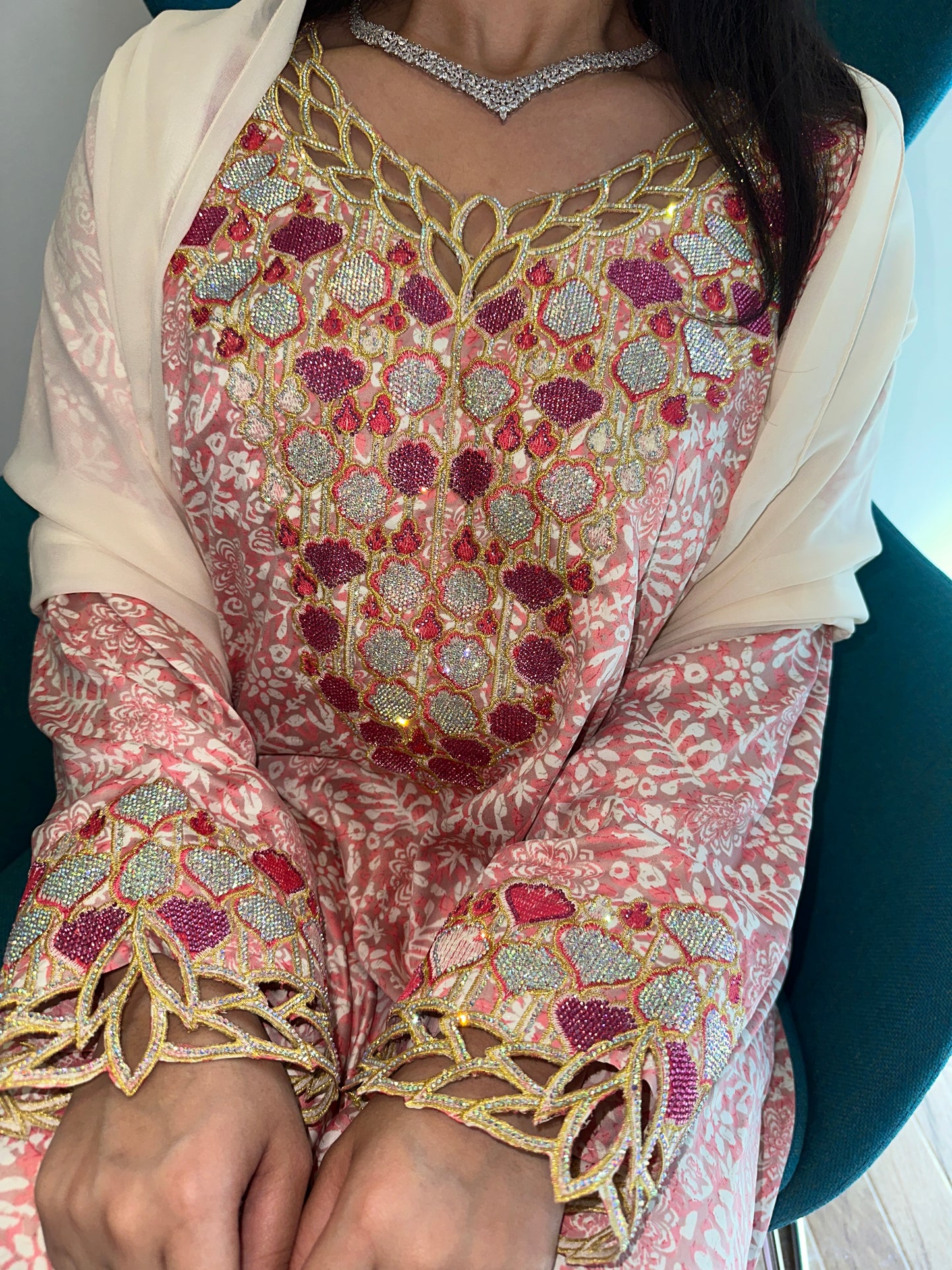 Pink mkhawar with creamy Shiela