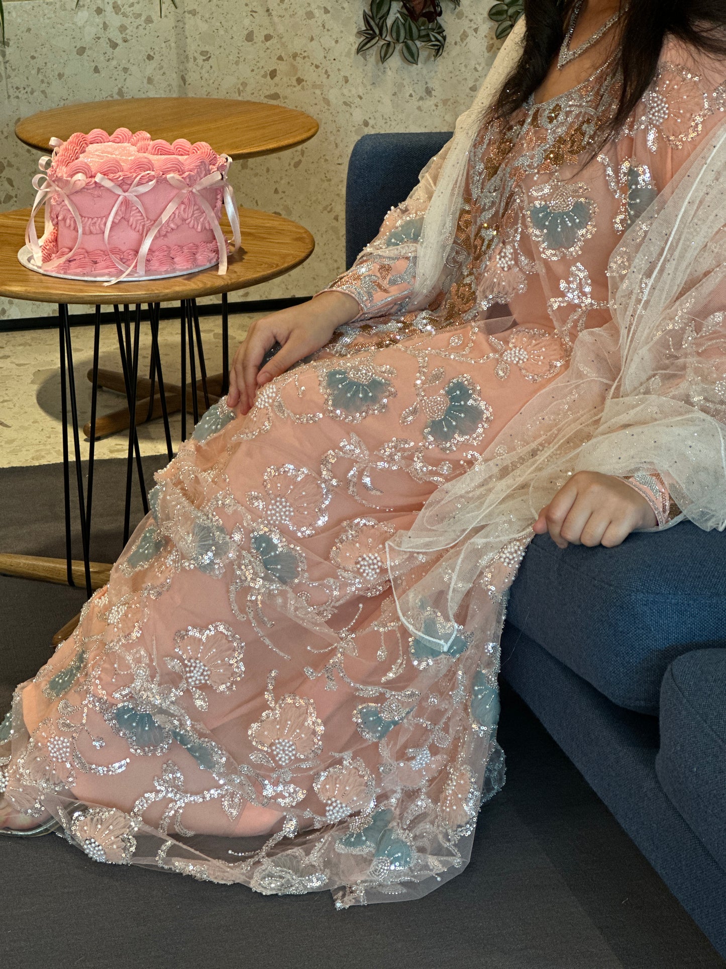 Fully handmade Emirates Thobe, two pieces with cream chiffon Sheila
