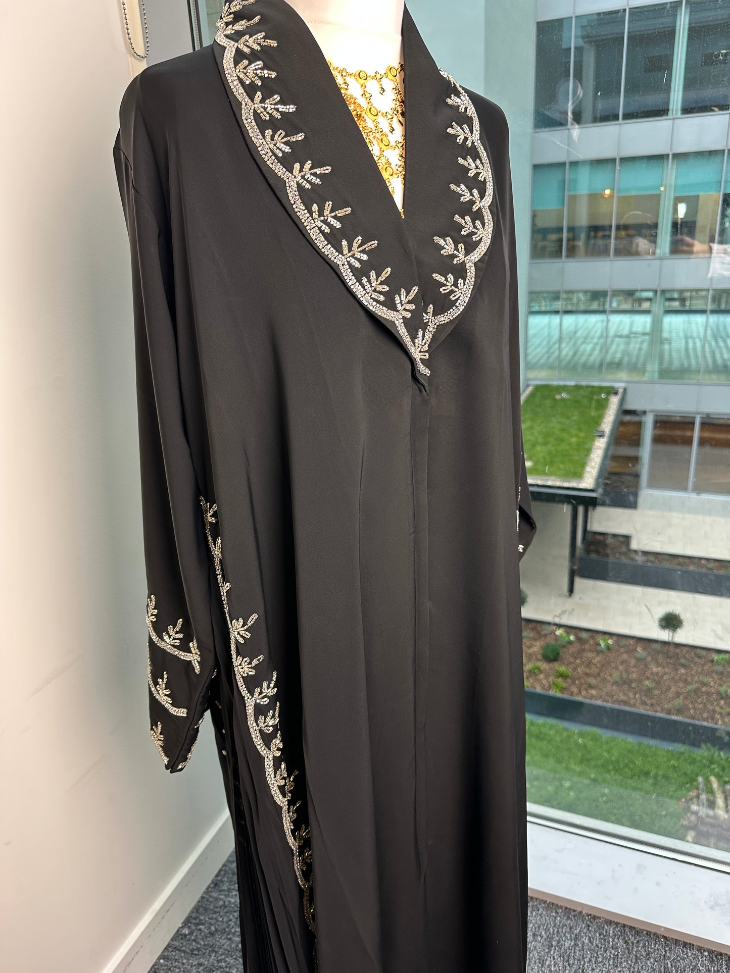 Silver collar abaya with side pleats and hijab