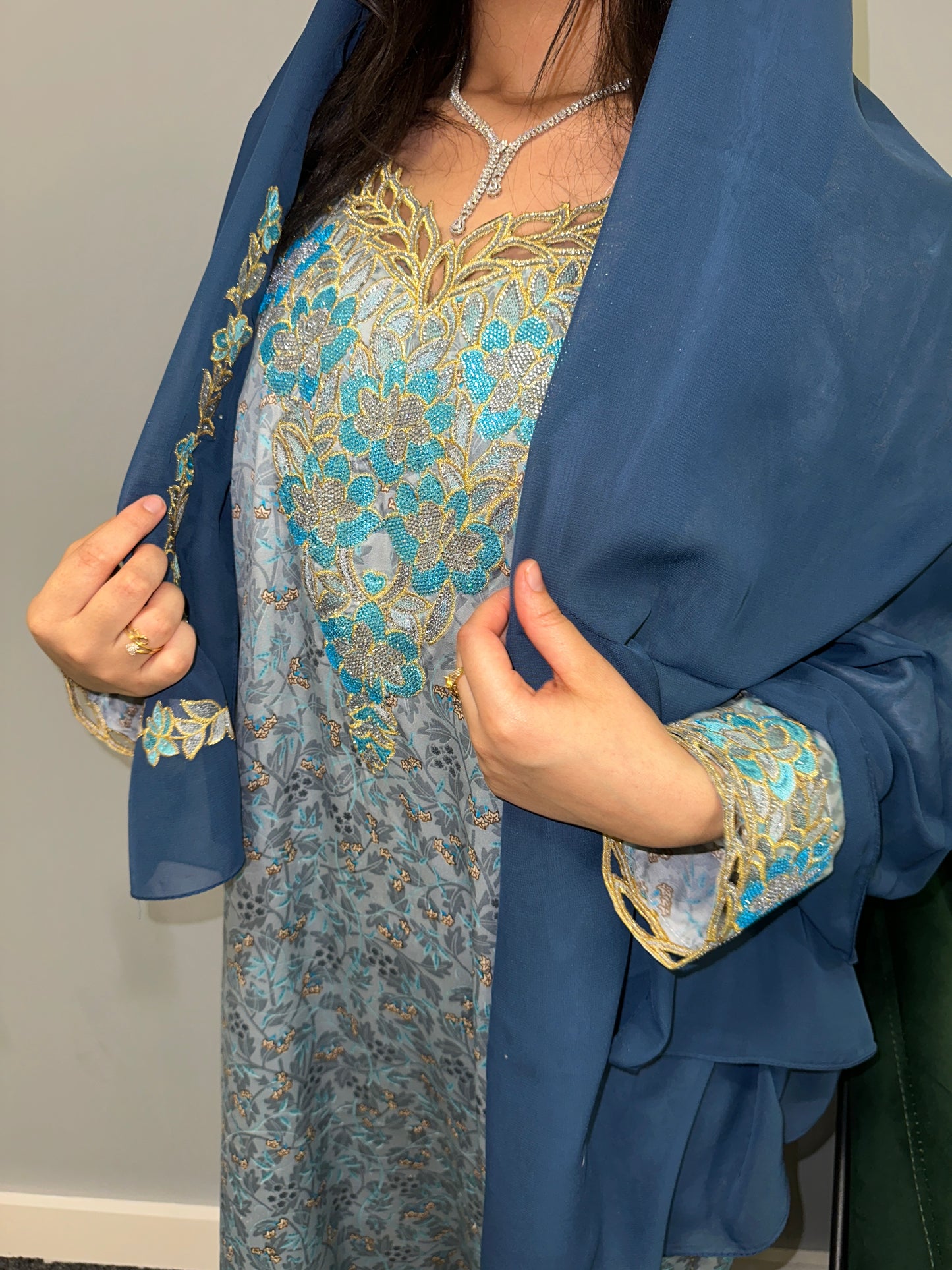 Blue and grey mkhawar with matching Shiela