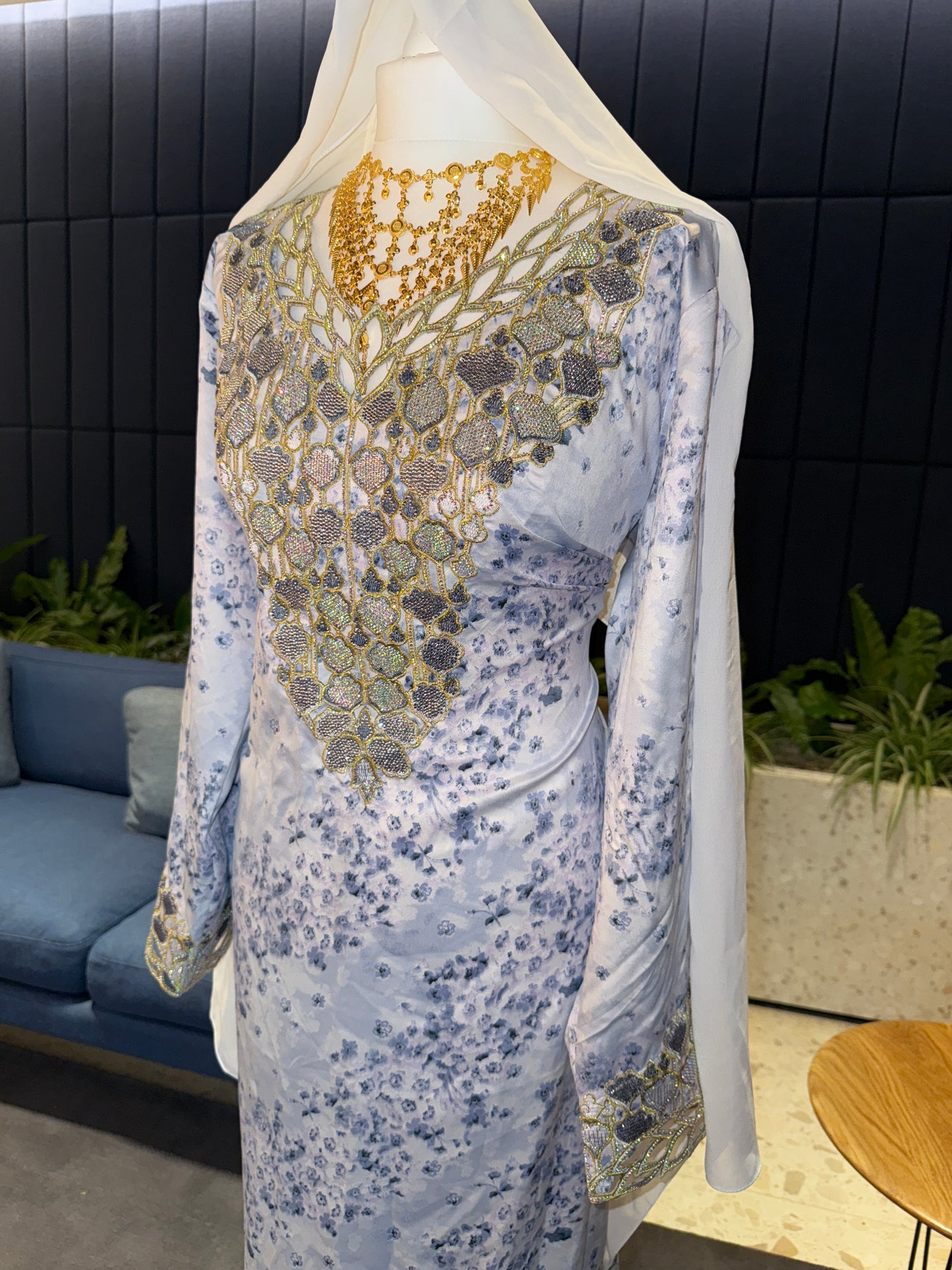 Grey mkhawar with matching hijab