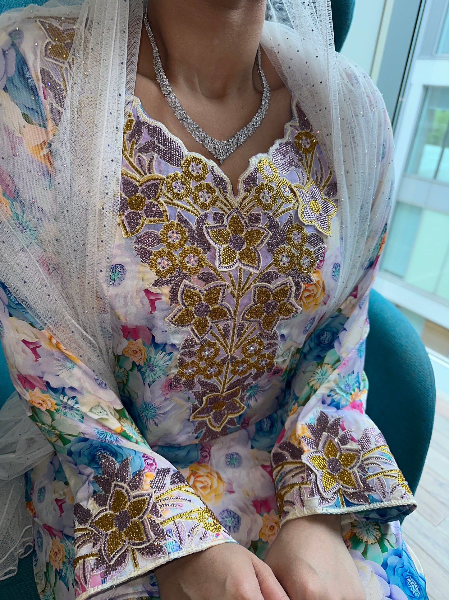 Pure silk and 3D purple mkhawar
