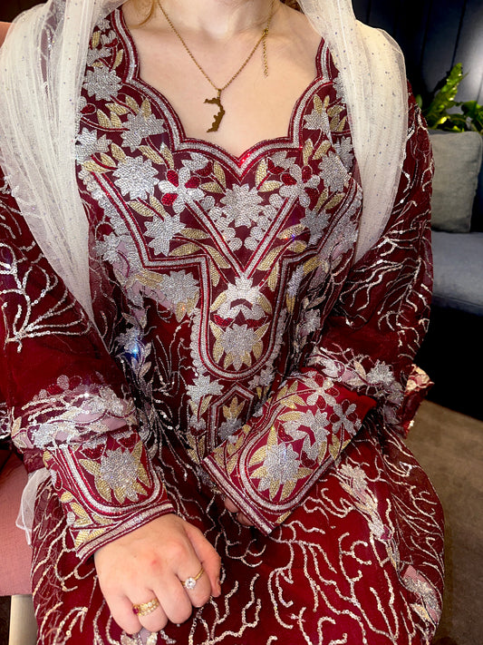 Burgundy and black Emirates Thobe with chiffon Sheila