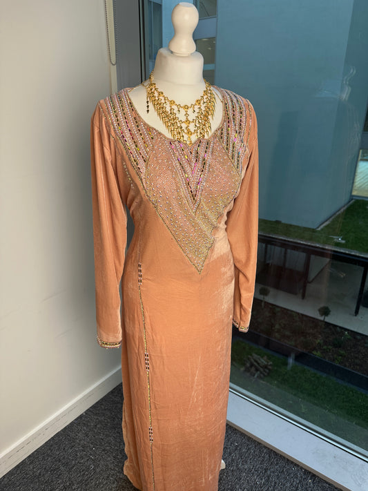 Peach velvet mukhawar