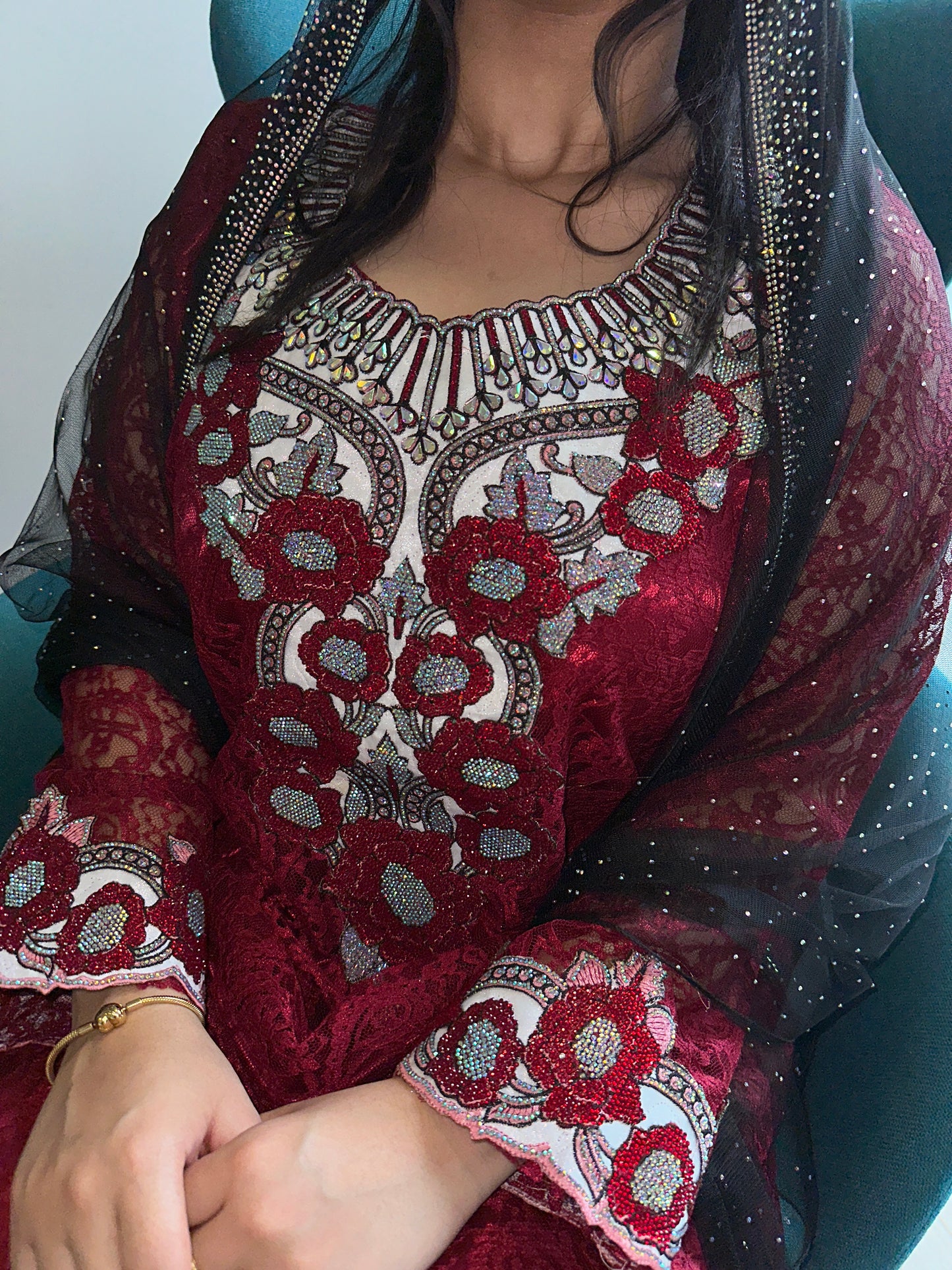 Burgundy lace mkhawar