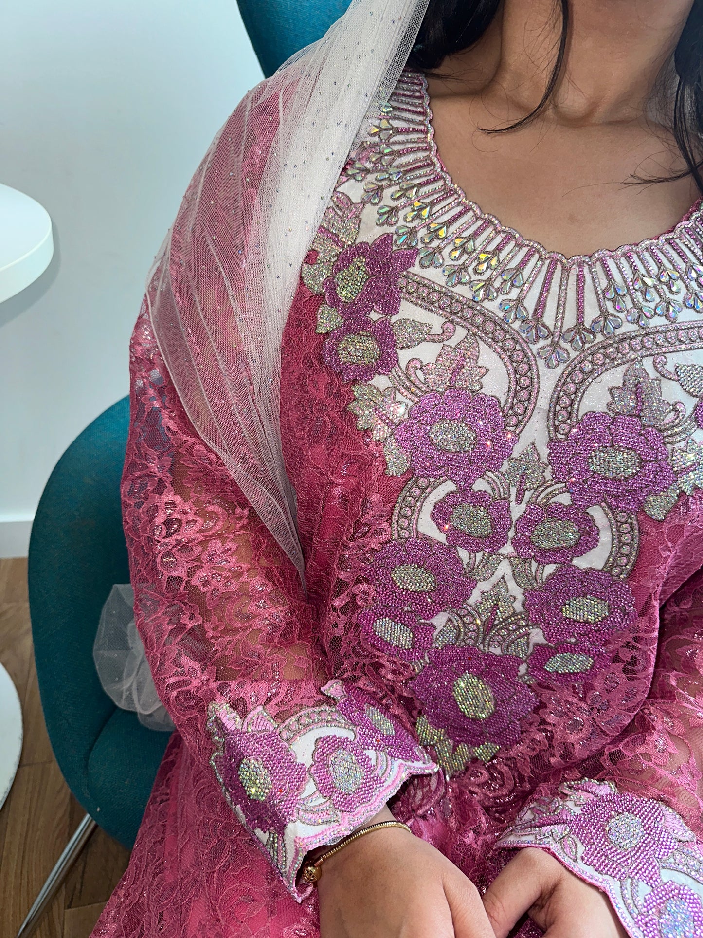 Pink lace mkhawar