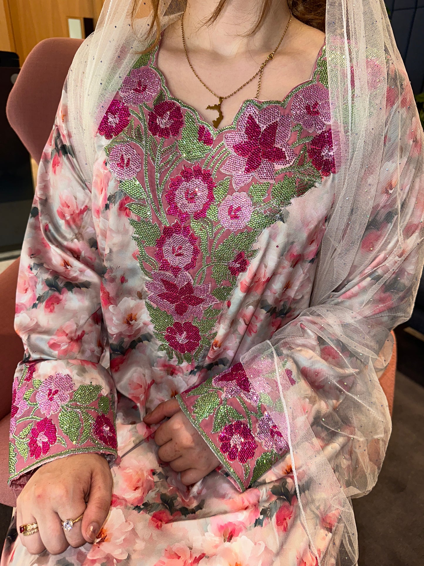 Pink and purple mkhawa
