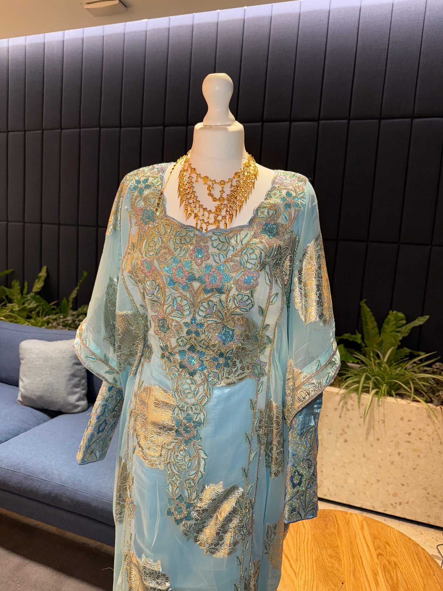 Emirati blue thobe two pieces with belt inside