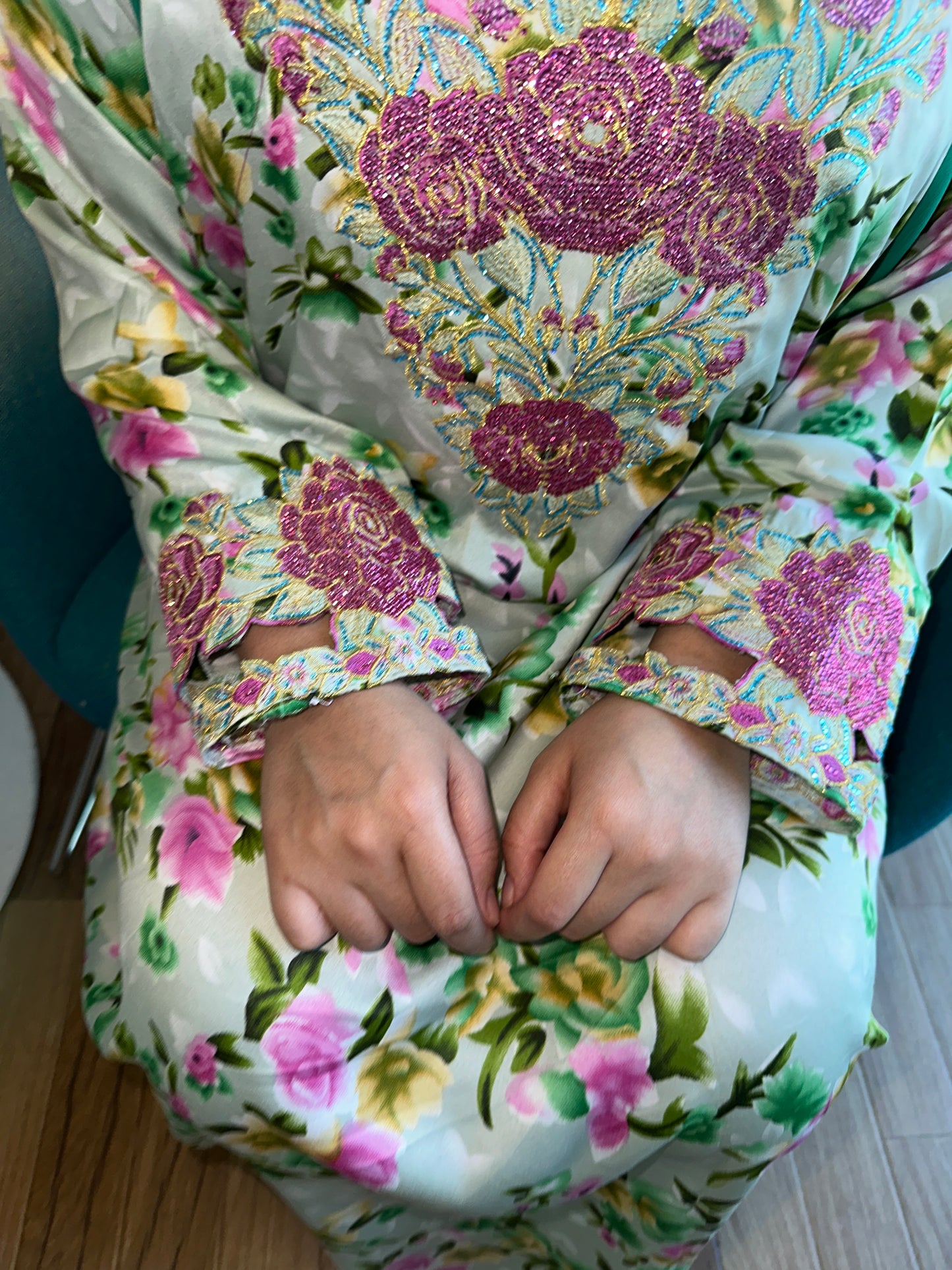 Pink and green mkhawar with matching Shiela