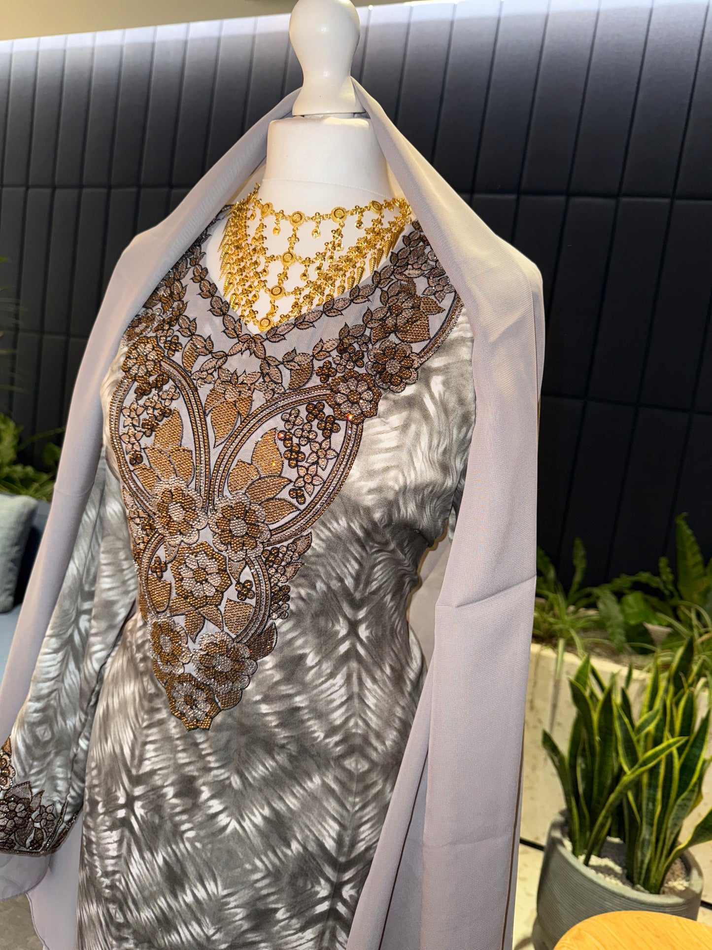 Grey2 mukhawar with hijab and corset back