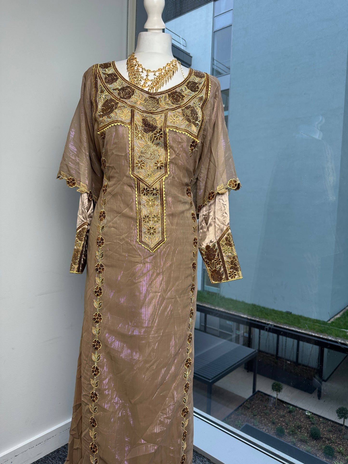 Brown Emirati thobe