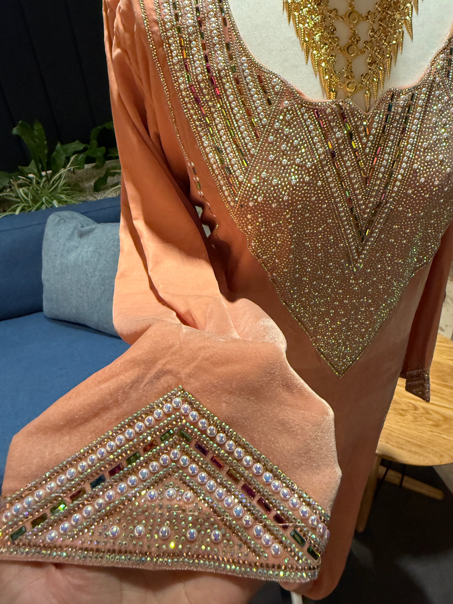 Salmon velvet mkhawar