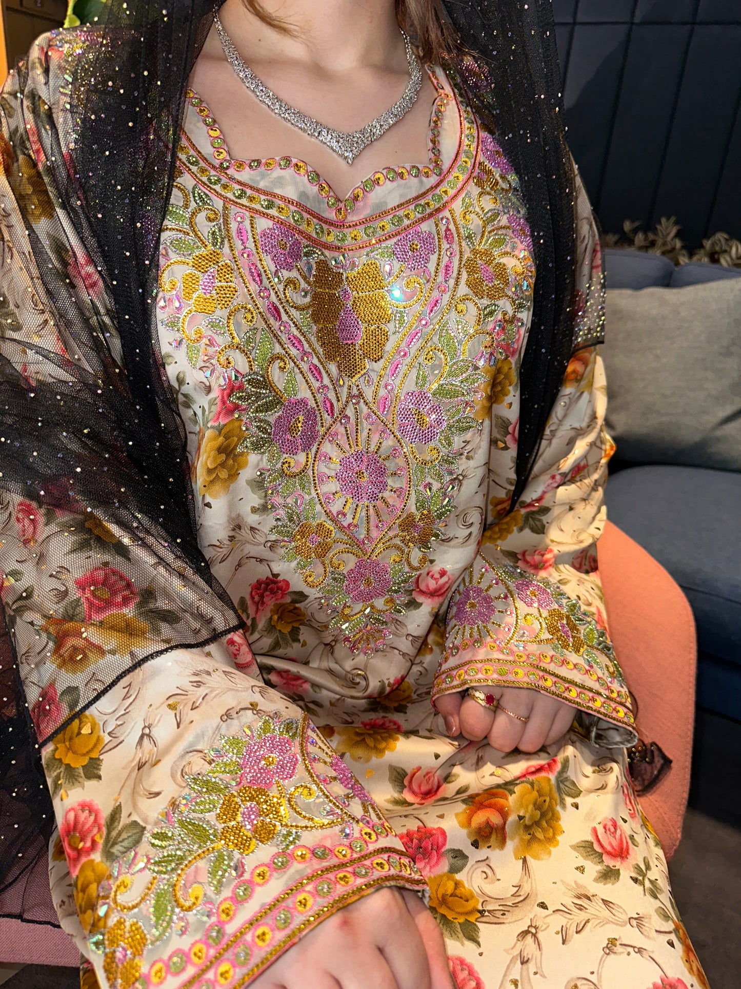 Peach and pink enzeray mkhawar