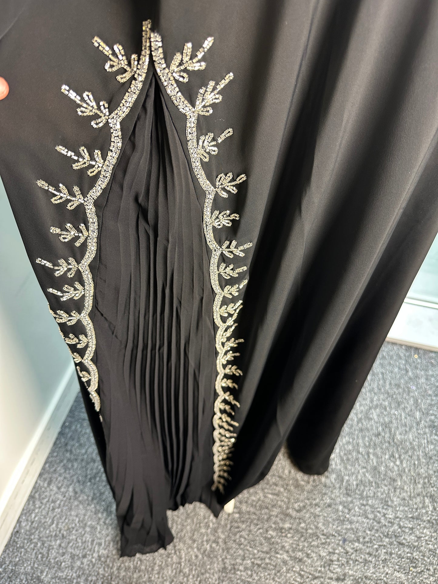 Silver collar abaya with side pleats and hijab