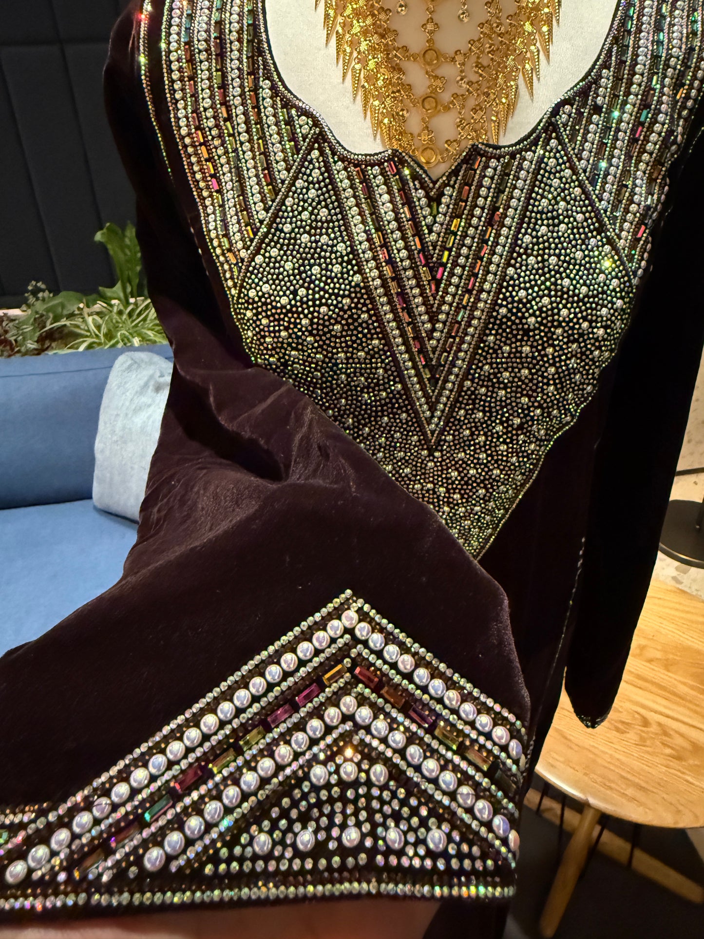 Brown velvet mkhawar