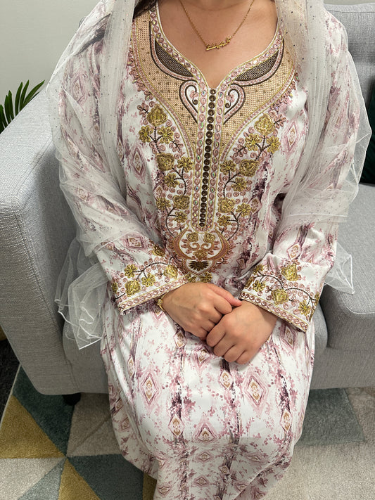Pink mkhawar