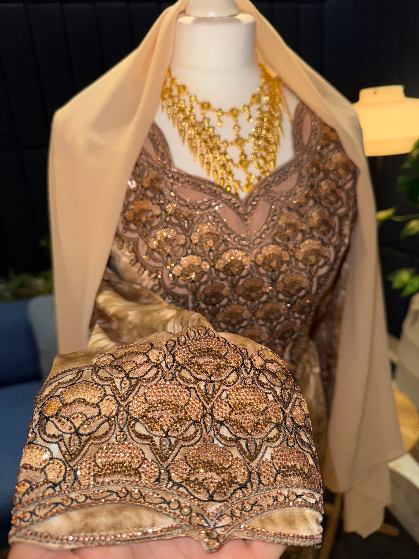 Brown2 mukhawar with hijab and corset back