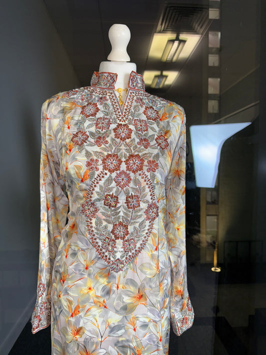 Grey pure silk, high neck mukhawar with back corset. Slim neck