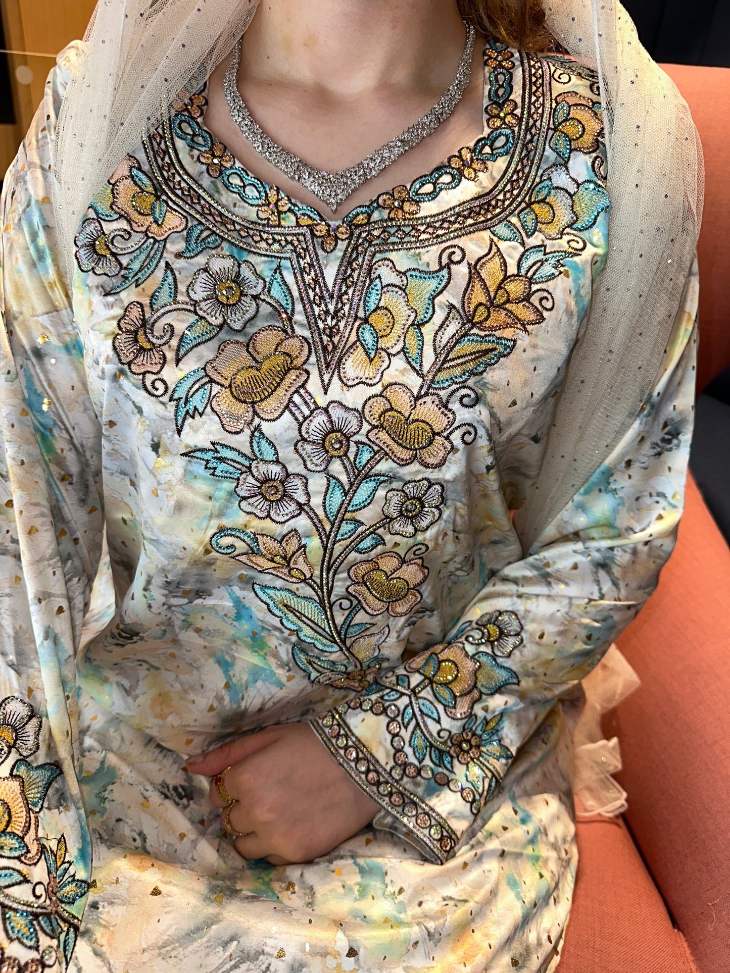 Cream enzeray mkhawar with corset back and chiffon Sheila