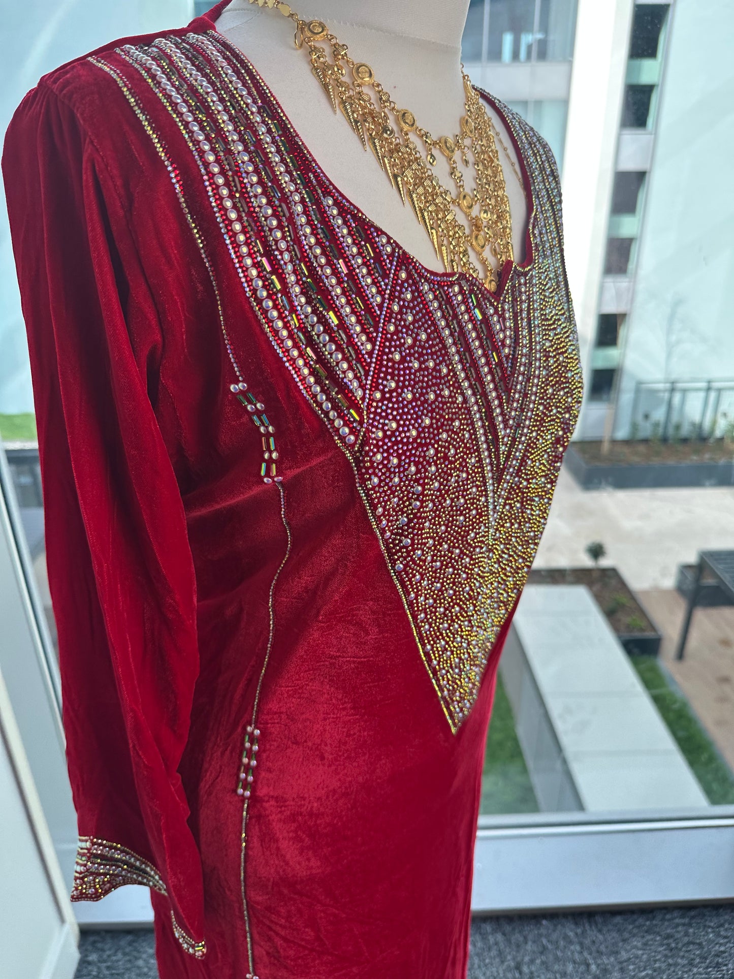 Red velvet Mukhawar