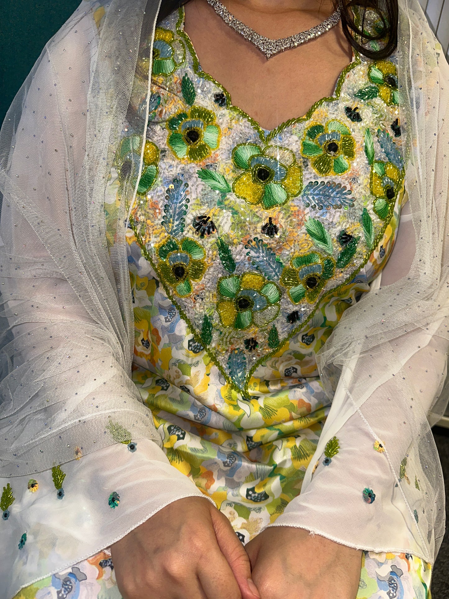 Green and white beaded mkhawar pure silk with butterfly sleeves pure silk and corset on both sides