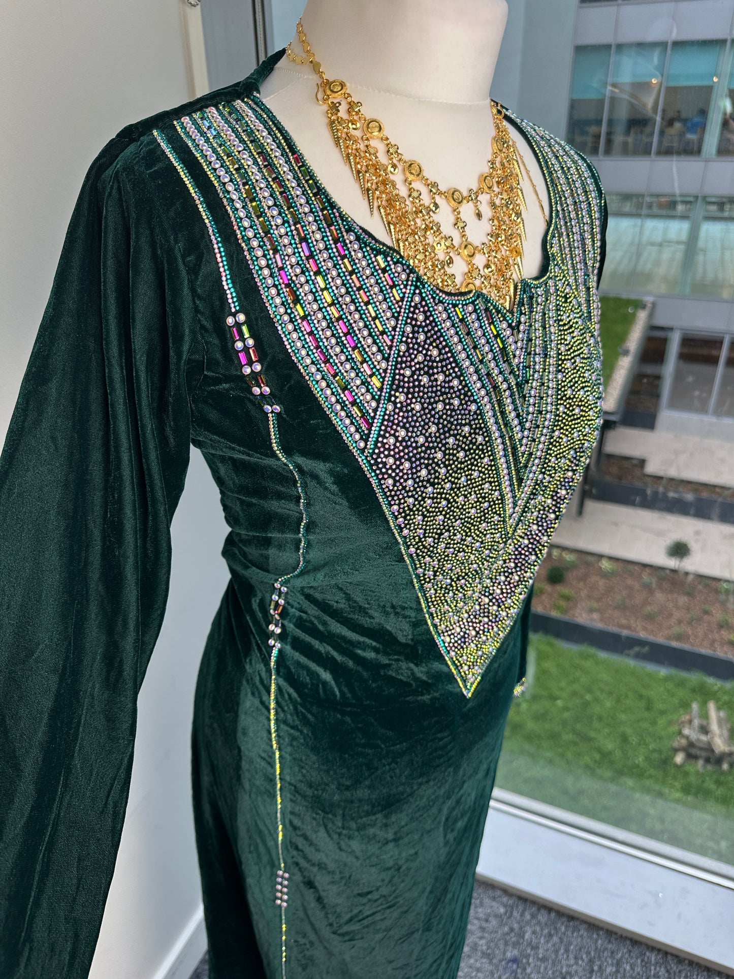 Forest green velvet Mukhawar