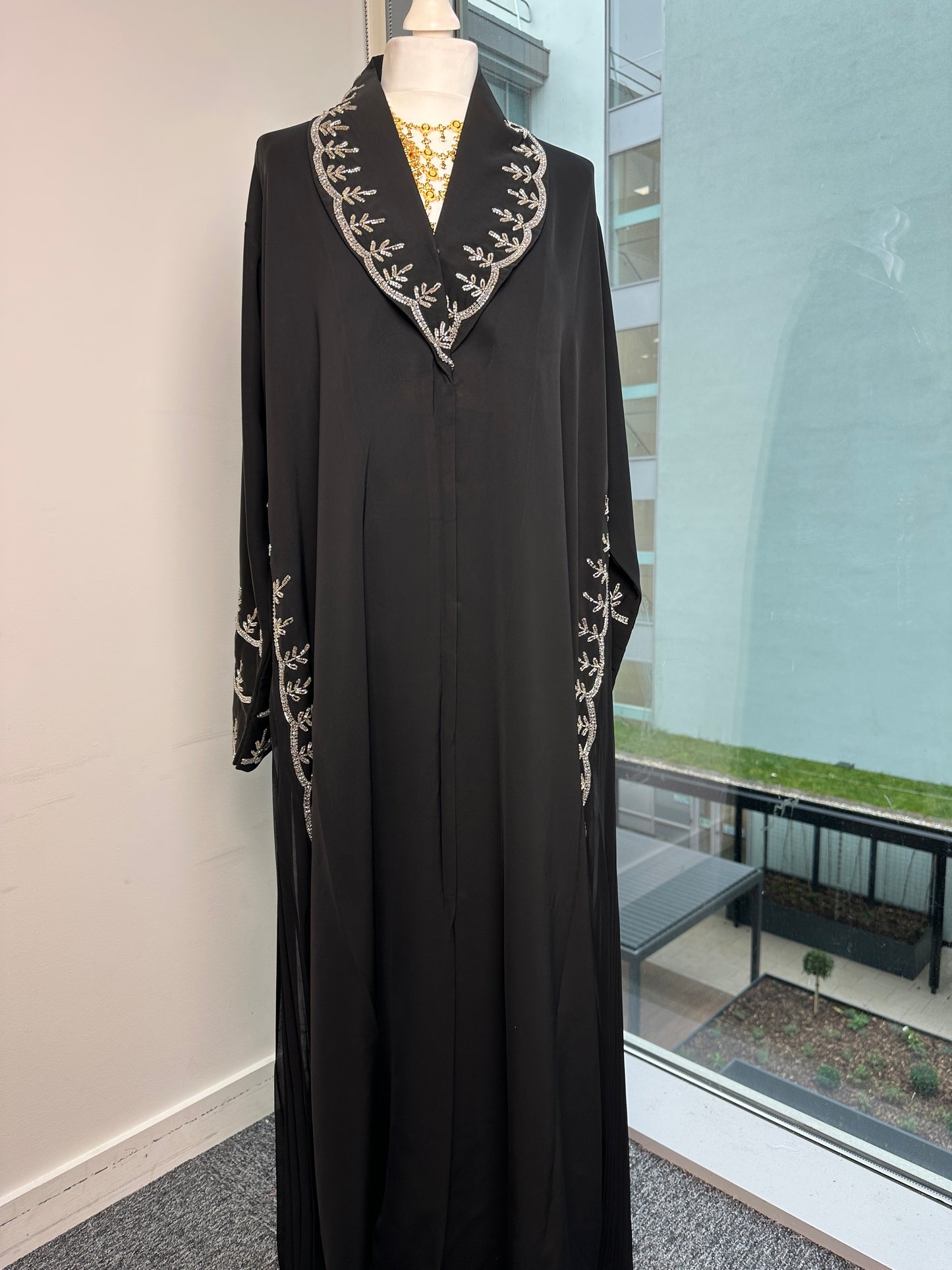 Silver collar abaya with side pleats and hijab