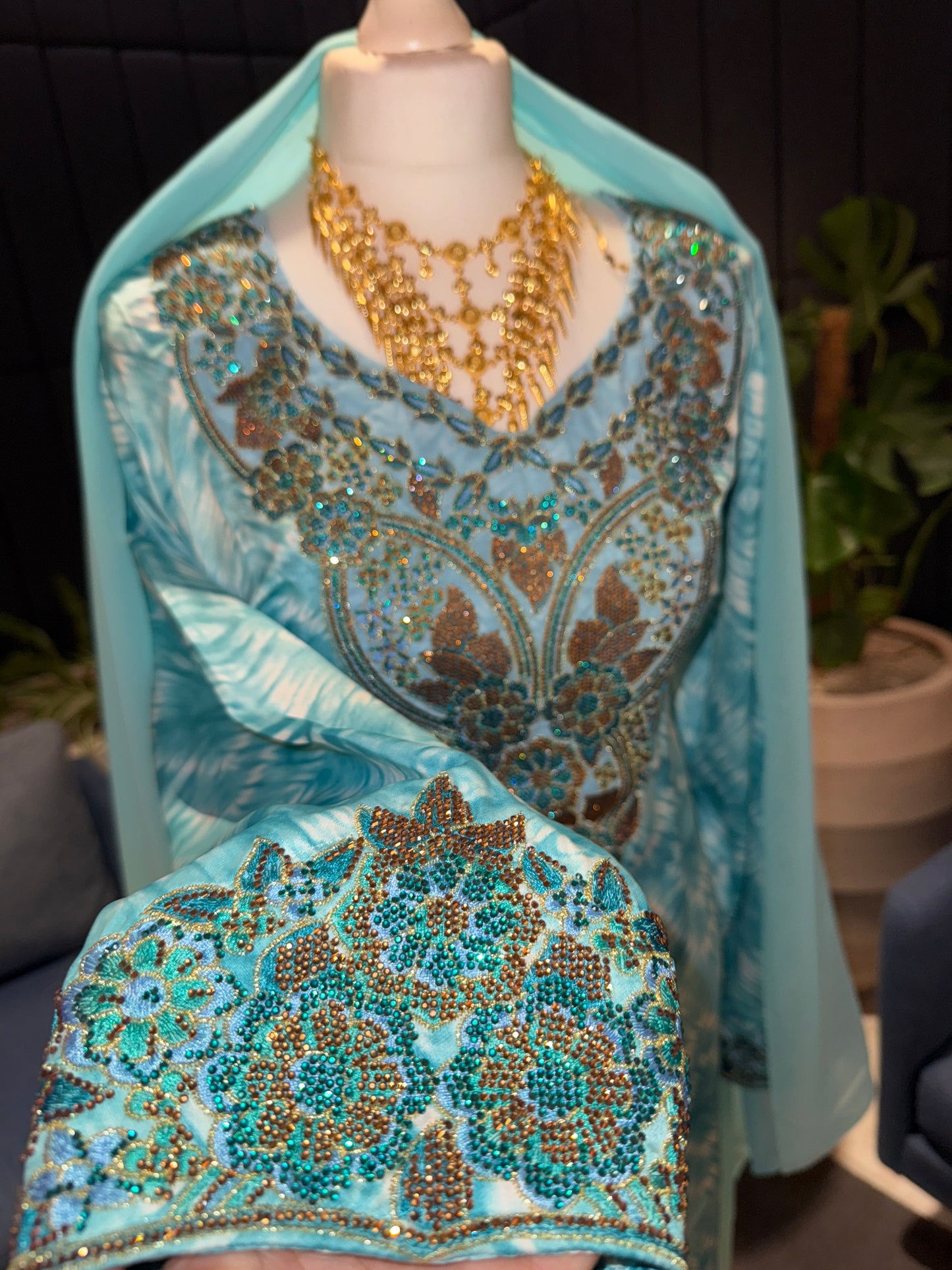 Turquoise mukhawar with hijab and back corset
