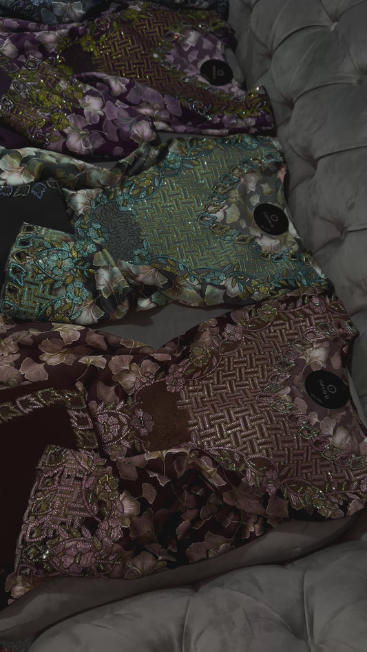 Dark colors of mkhawars with matching Shiela
